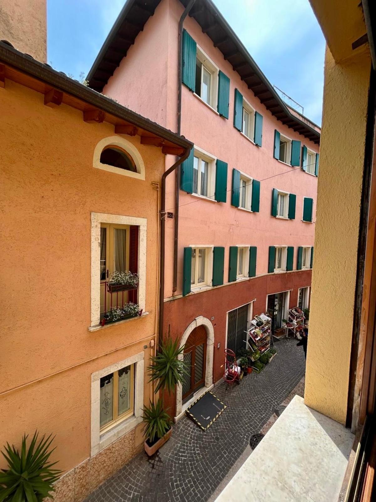B&B Al Vittoriale Da Maja Gardone Riviera Exterior foto
